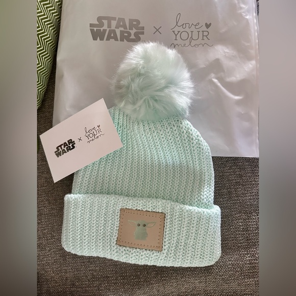 NWT Love Your Melon “The Child” Mandalorian adult beanie - Picture 7 of 8